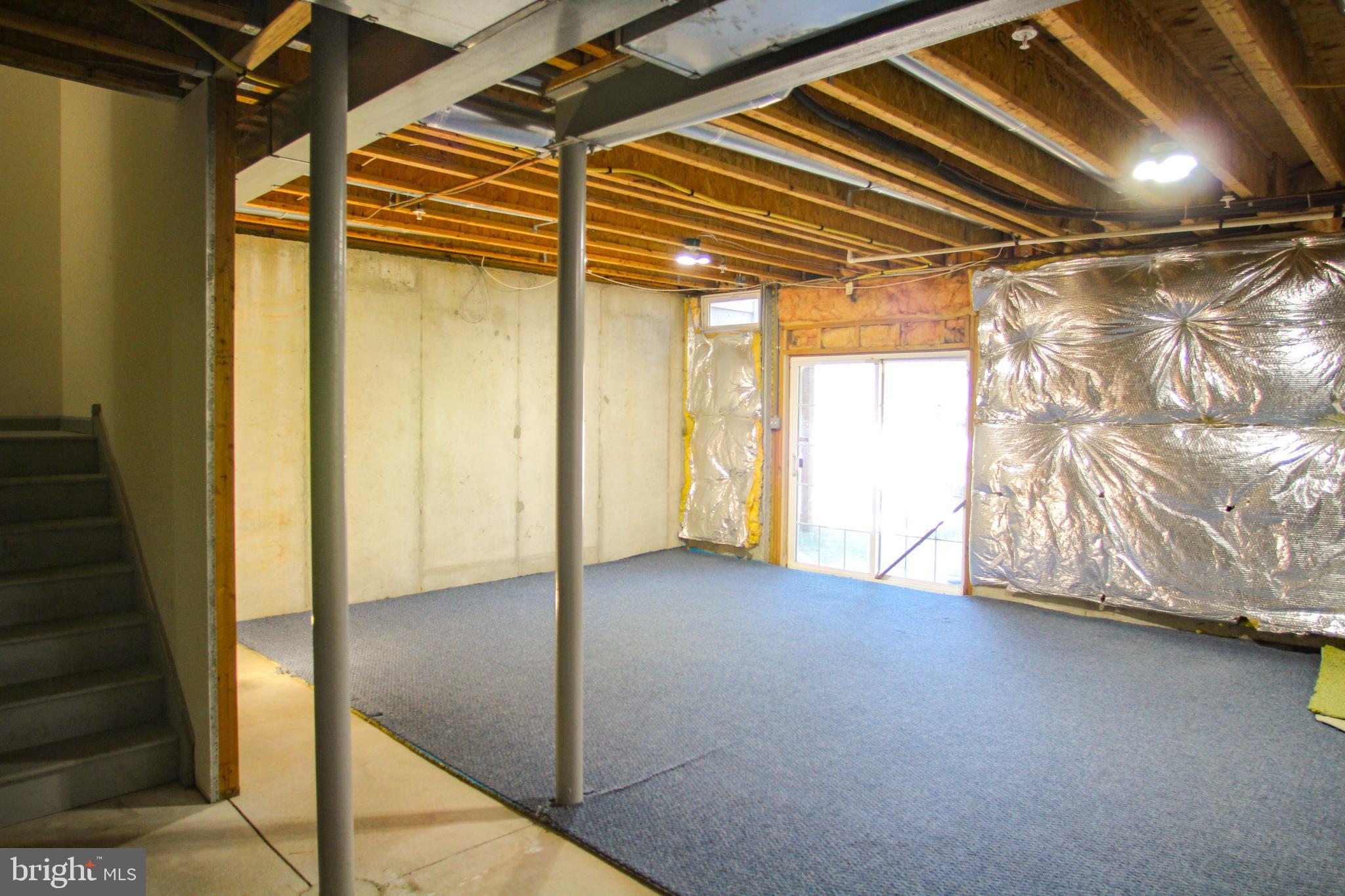 WHITELAND WOODS - Residential Lease