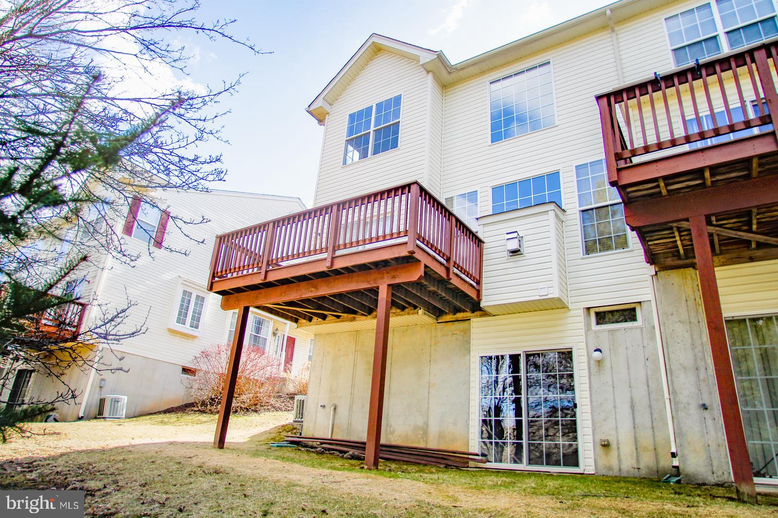 WHITELAND WOODS - Residential Lease