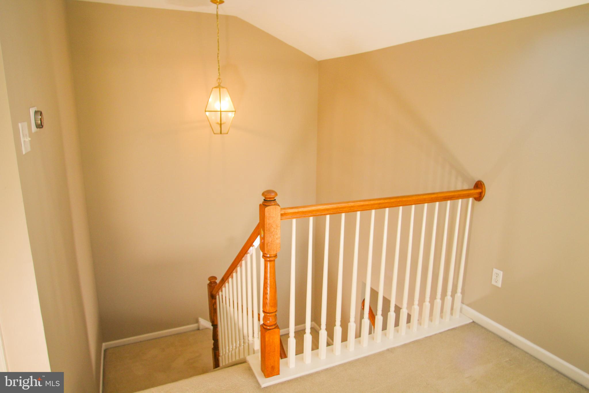 WHITELAND WOODS - Residential Lease