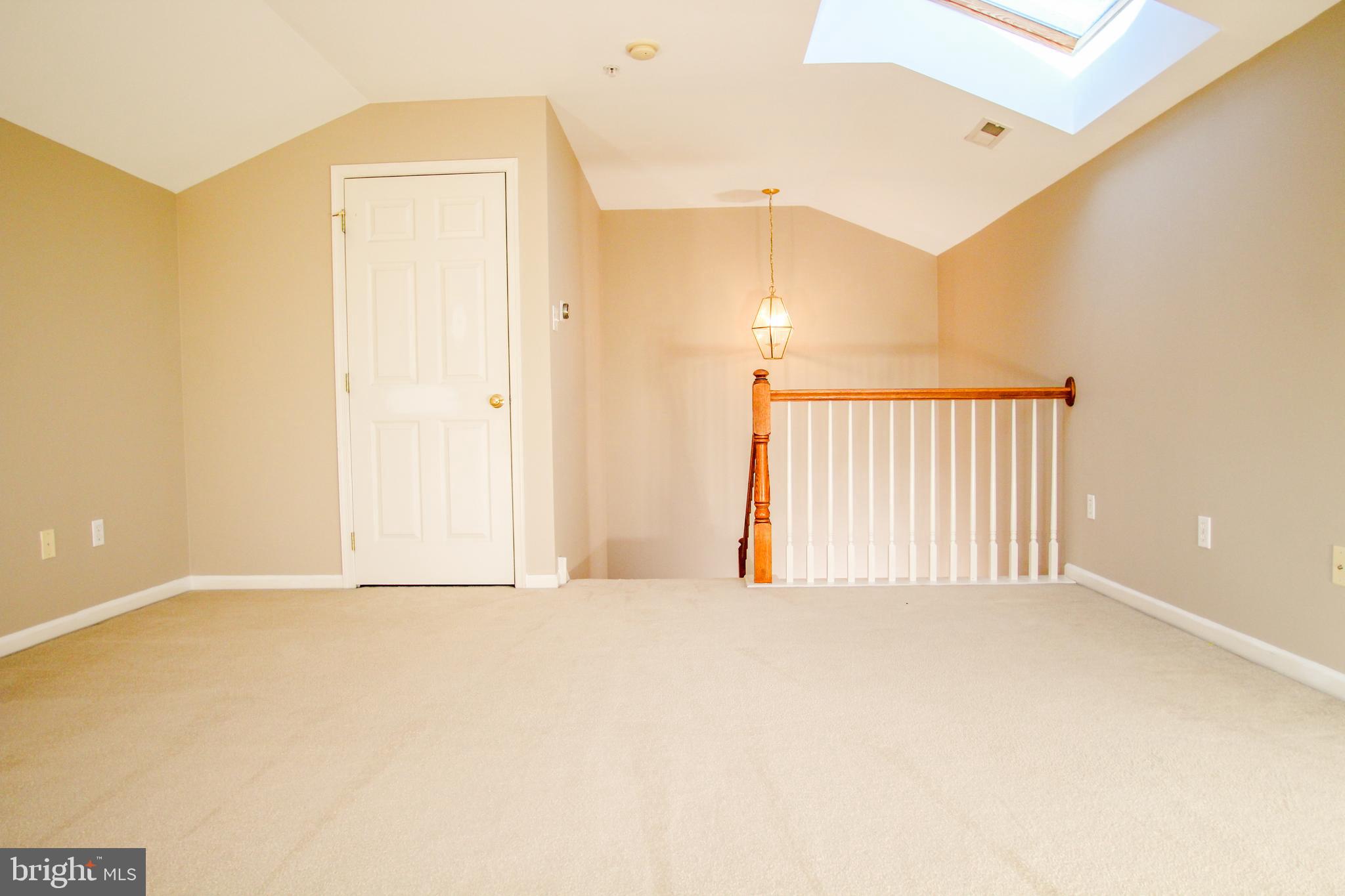 WHITELAND WOODS - Residential Lease