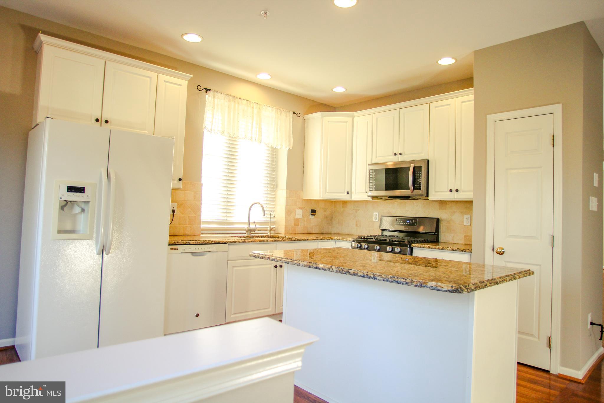 WHITELAND WOODS - Residential Lease