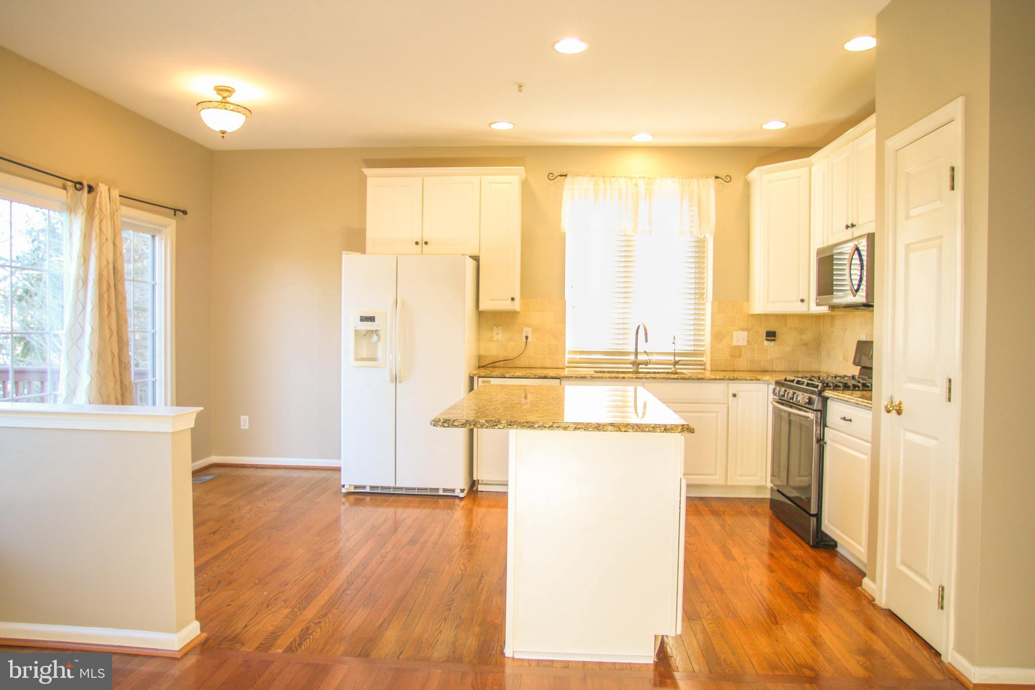 WHITELAND WOODS - Residential Lease