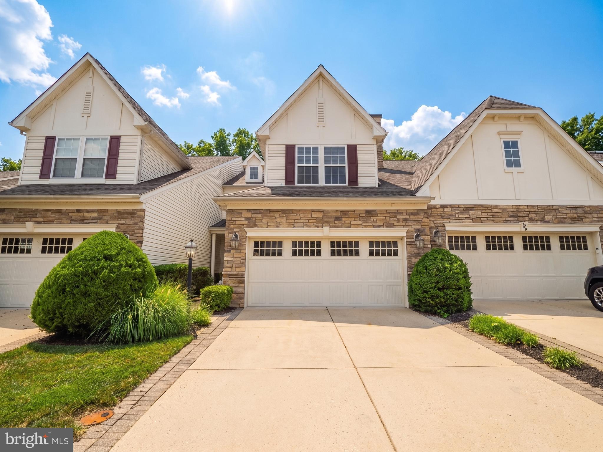 406 GRANVILLE COURT
