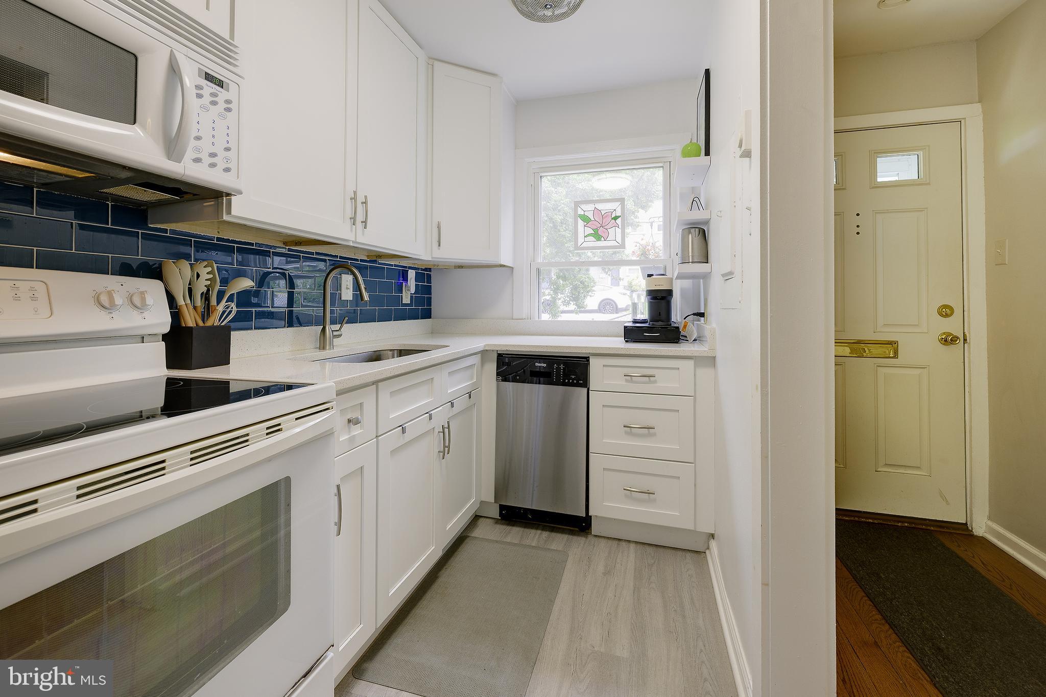 1 LAUREL HILL ROAD E