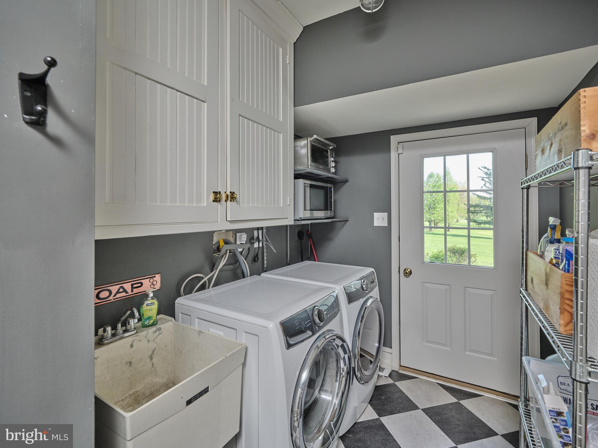 BUCKS CTY COUNTRYC - Residential