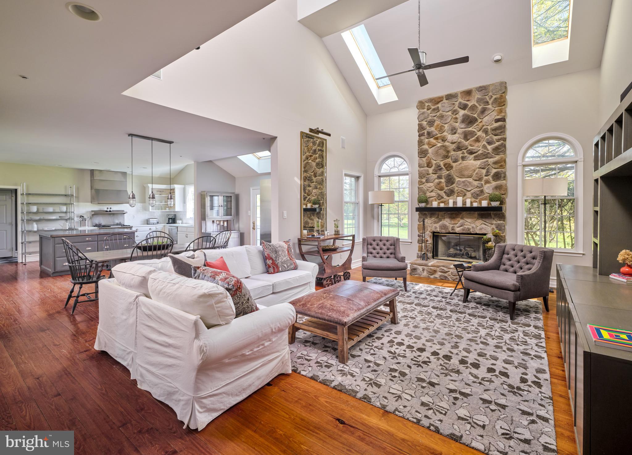 BUCKS CTY COUNTRYC - Residential