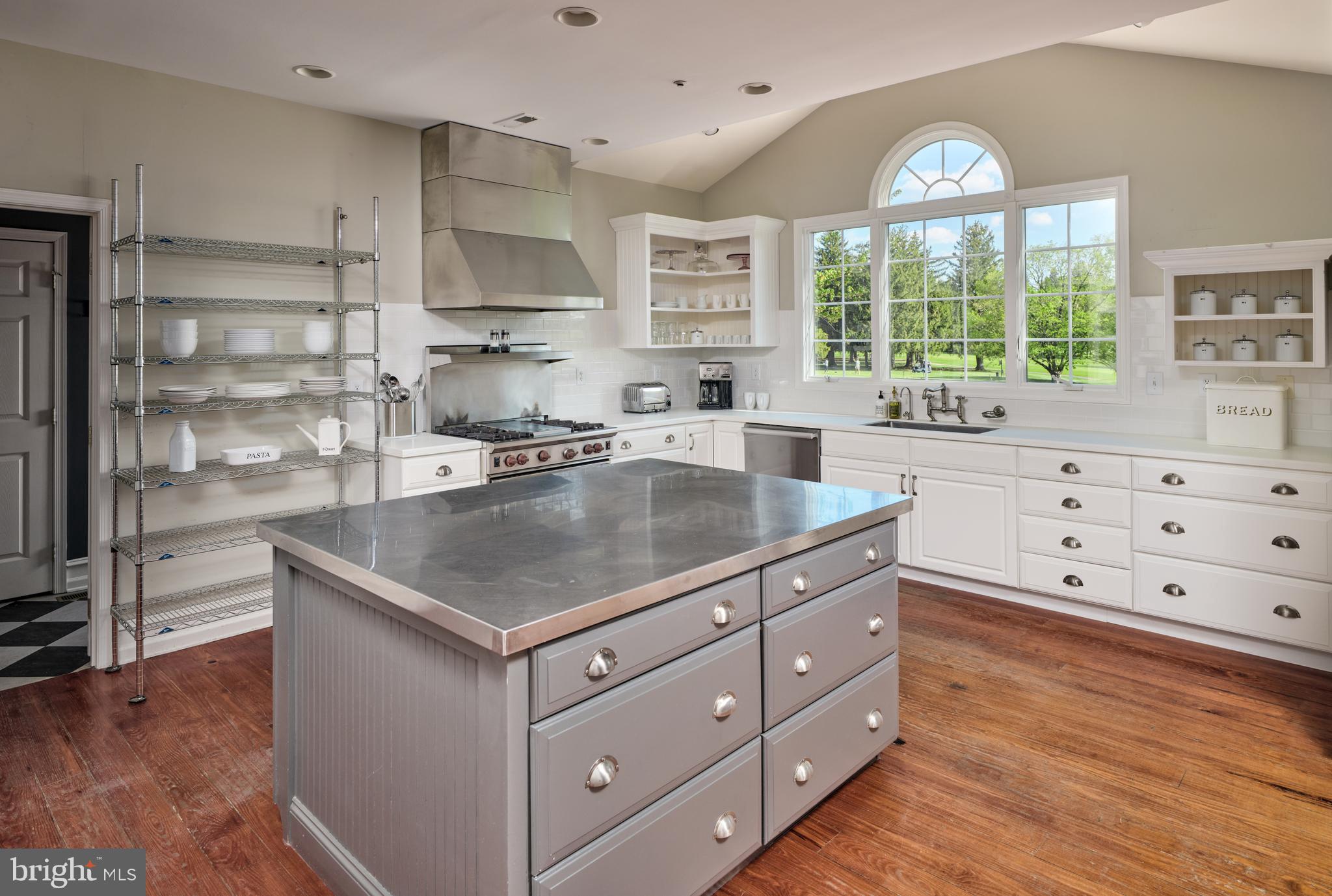 BUCKS CTY COUNTRYC - Residential