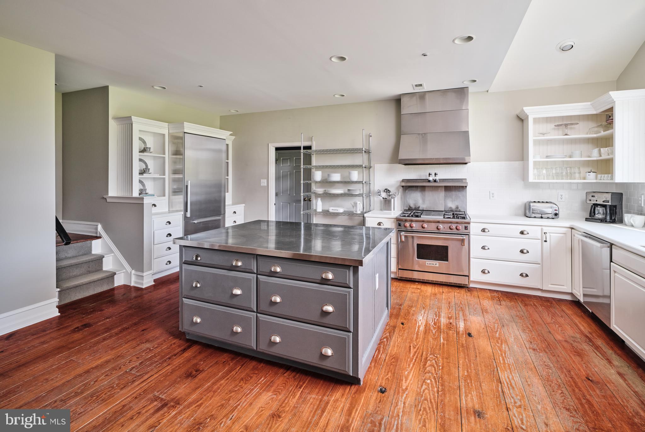 BUCKS CTY COUNTRYC - Residential