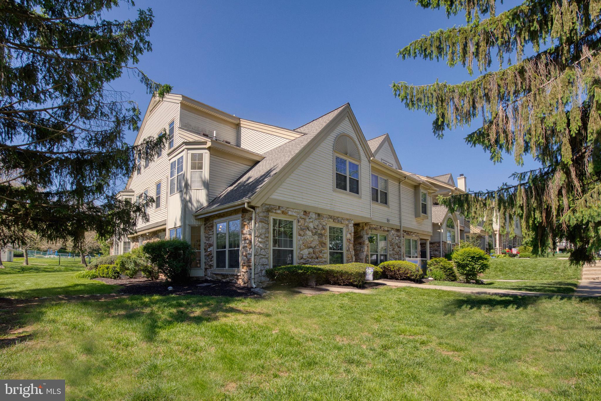 MONTGOMERY BROOKE - Residential