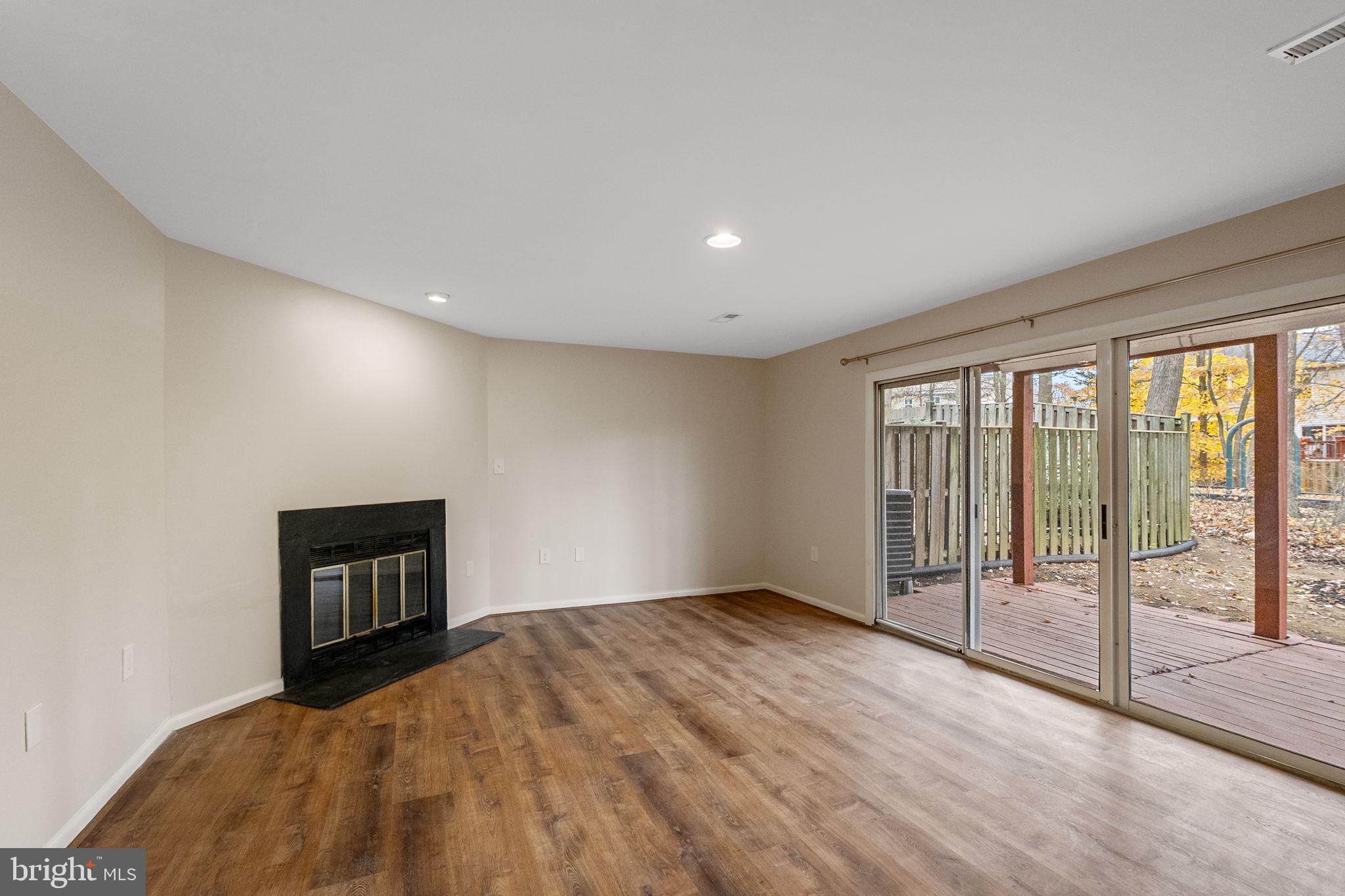 CHURCHILL TOWN SECTOR - Residential Lease