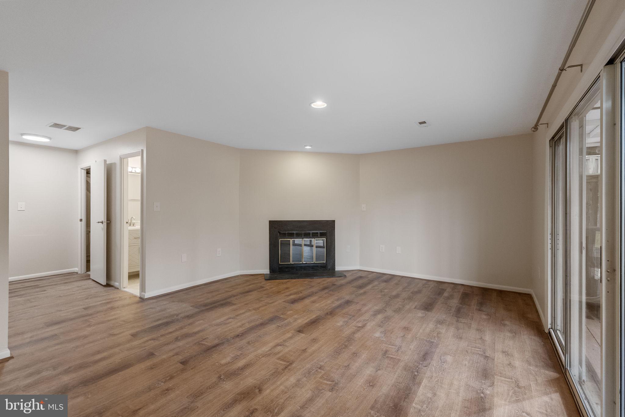 CHURCHILL TOWN SECTOR - Residential Lease