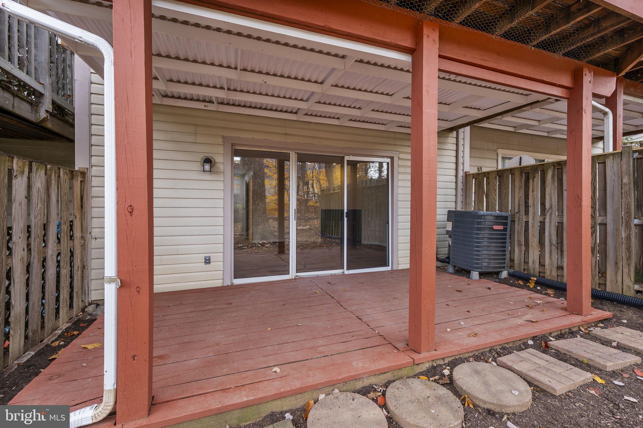 CHURCHILL TOWN SECTOR - Residential Lease