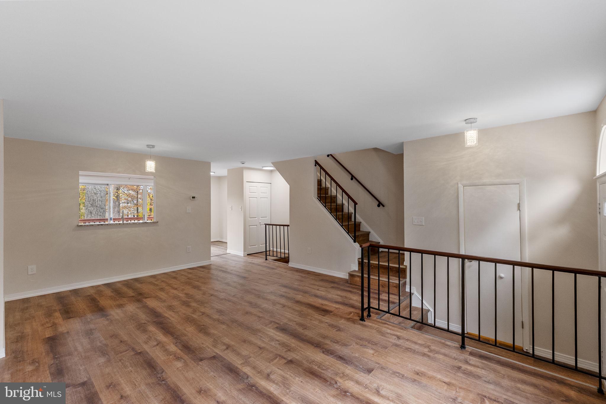 CHURCHILL TOWN SECTOR - Residential Lease