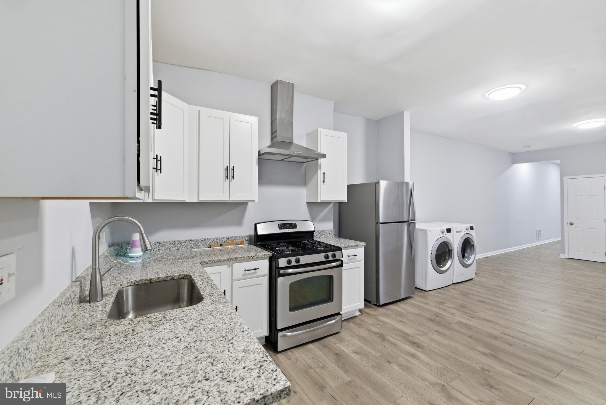 BOOTH-BOYD - Residential