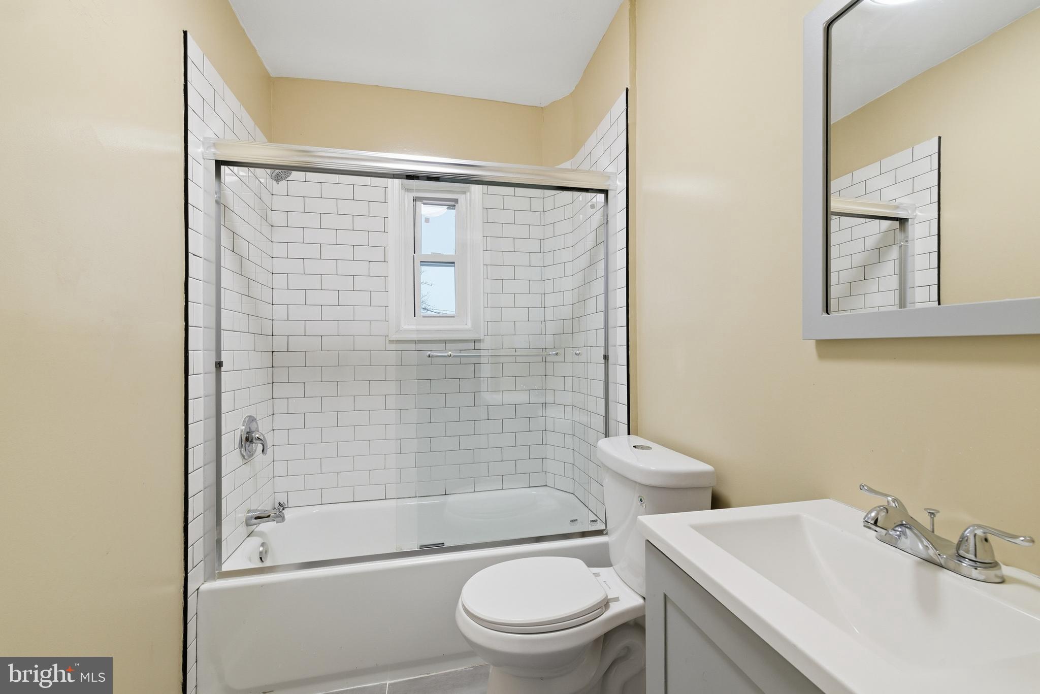 BOOTH-BOYD - Residential