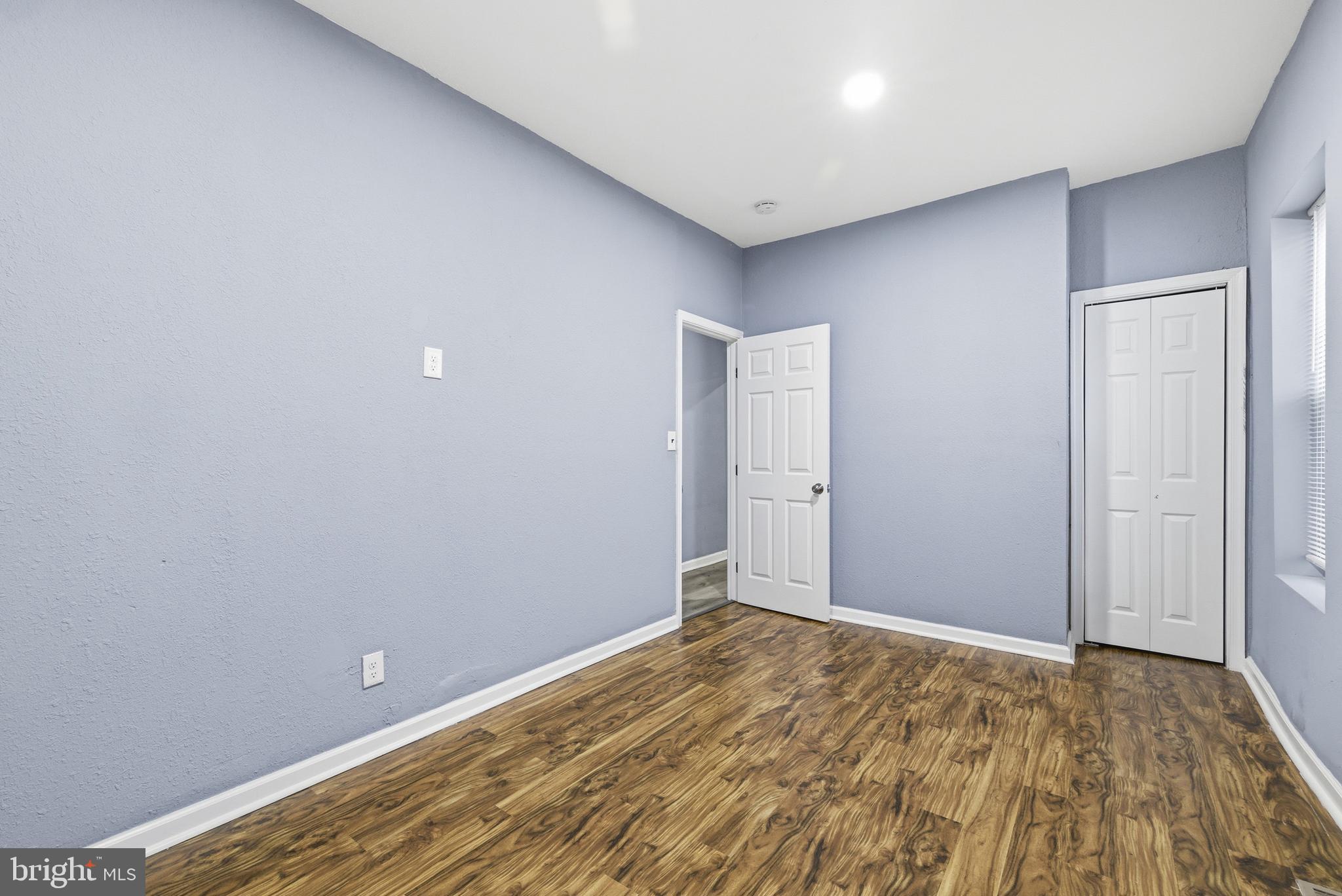 BOOTH-BOYD - Residential