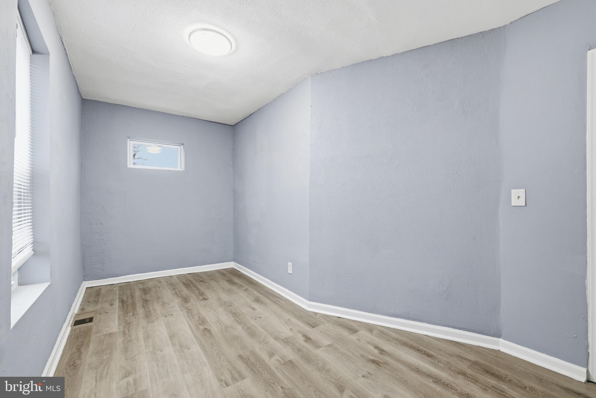 BOOTH-BOYD - Residential