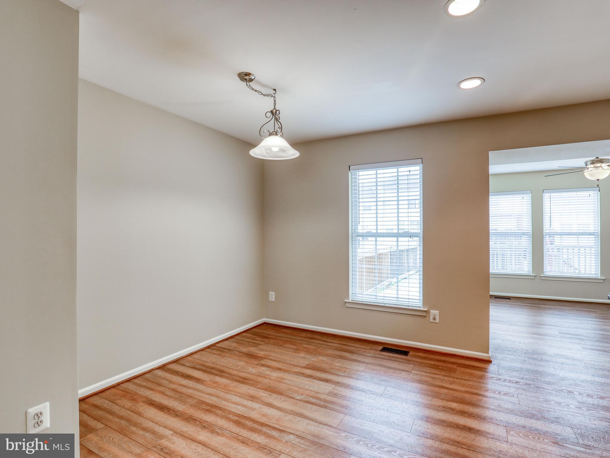 LAKELAND PLACE - Residential