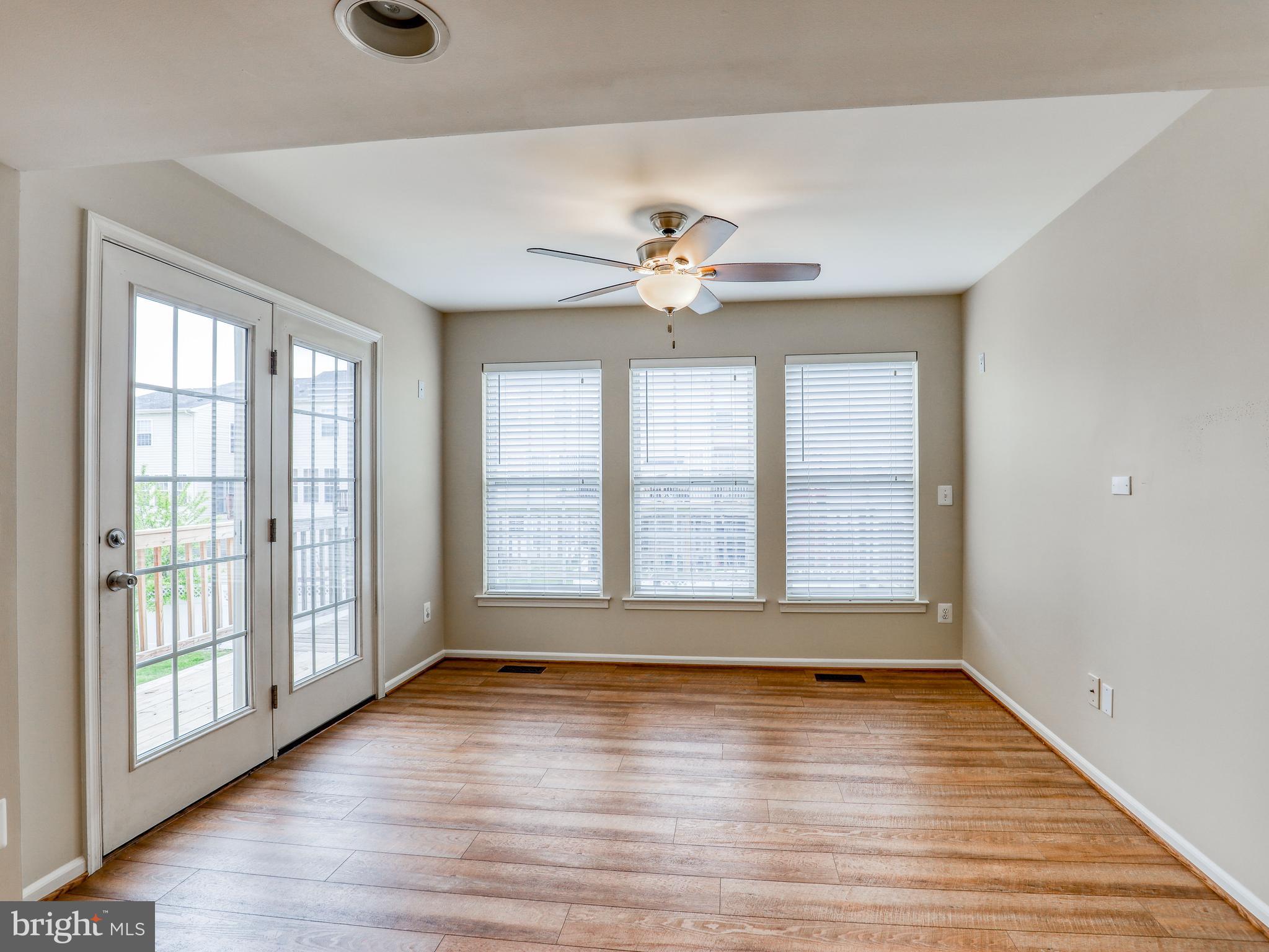 LAKELAND PLACE - Residential