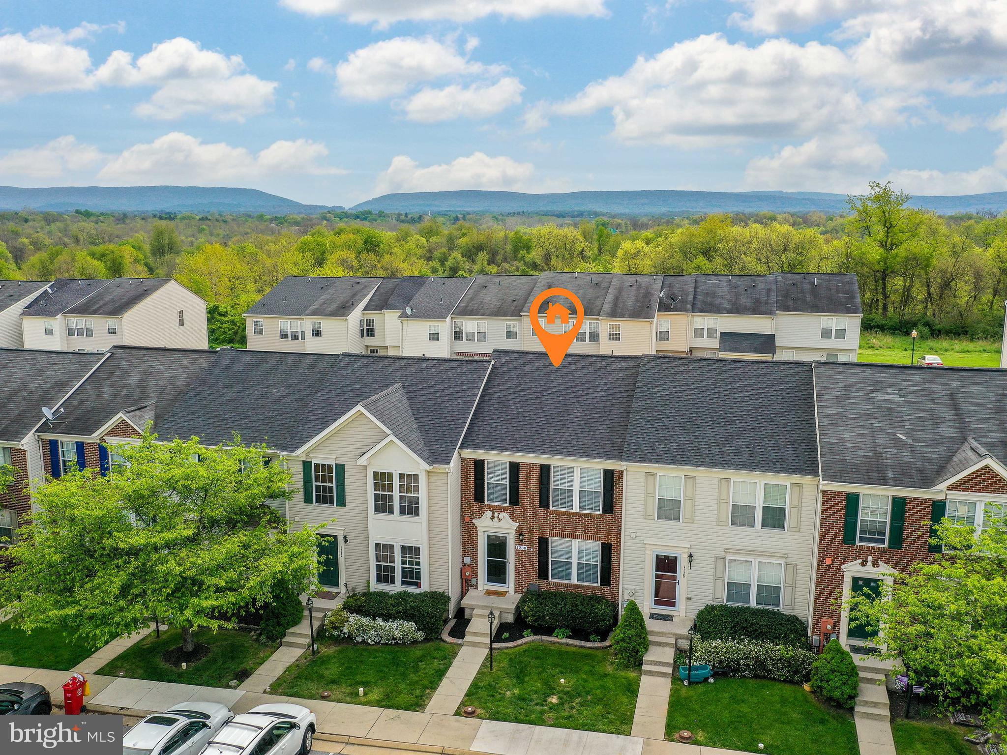 LAKELAND PLACE - Residential