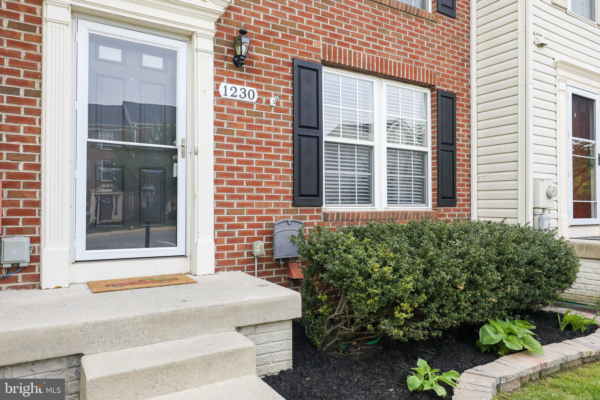 LAKELAND PLACE - Residential