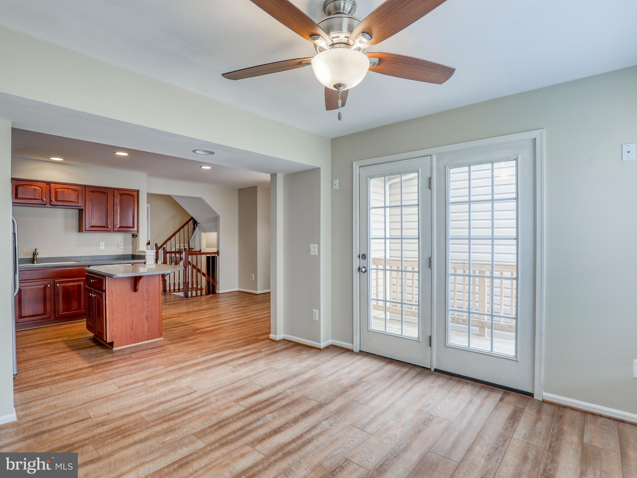 LAKELAND PLACE - Residential