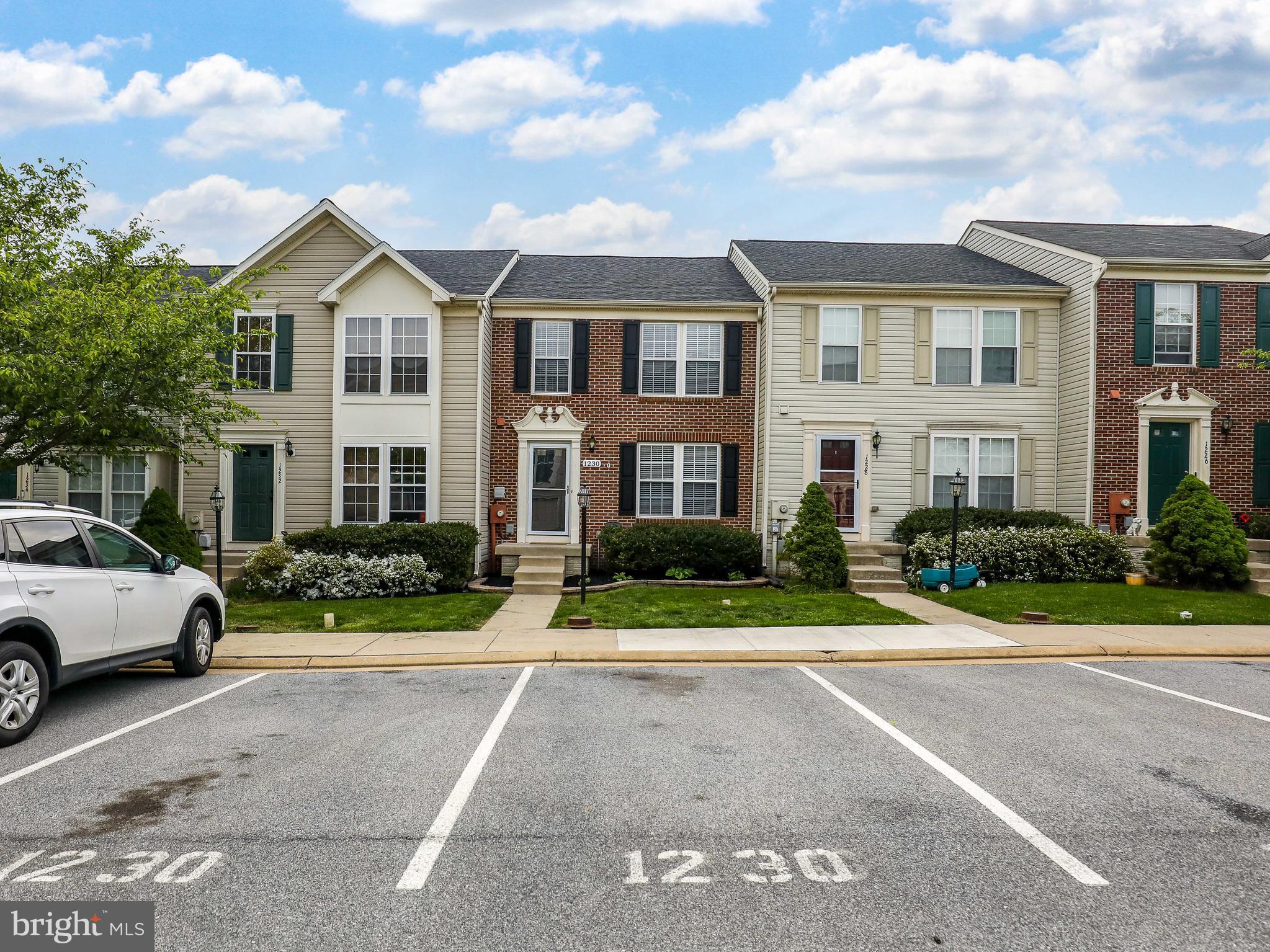 LAKELAND PLACE - Residential