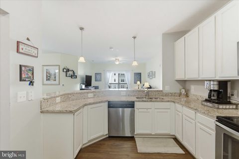 Condo For Sale - 23540 F D R Boulevard #309<br/> CALIFORNIA, MD 20619