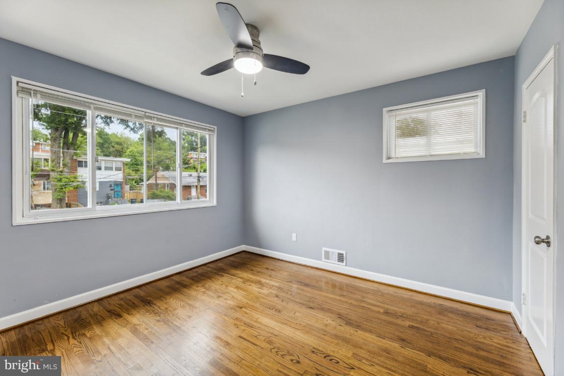 OXON HILL - Residential