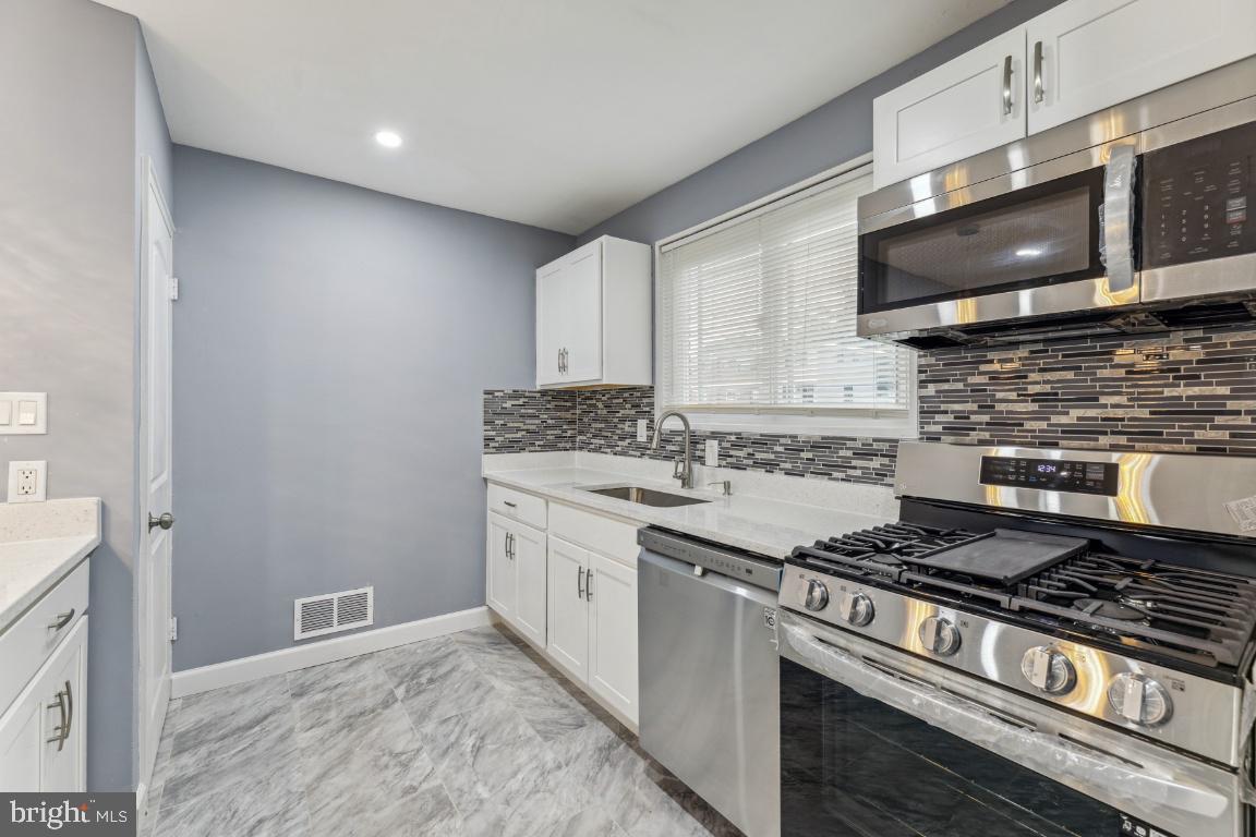 OXON HILL - Residential