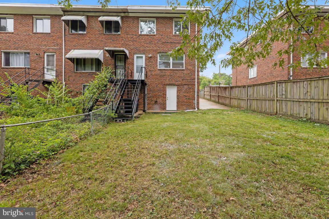 OXON HILL - Residential