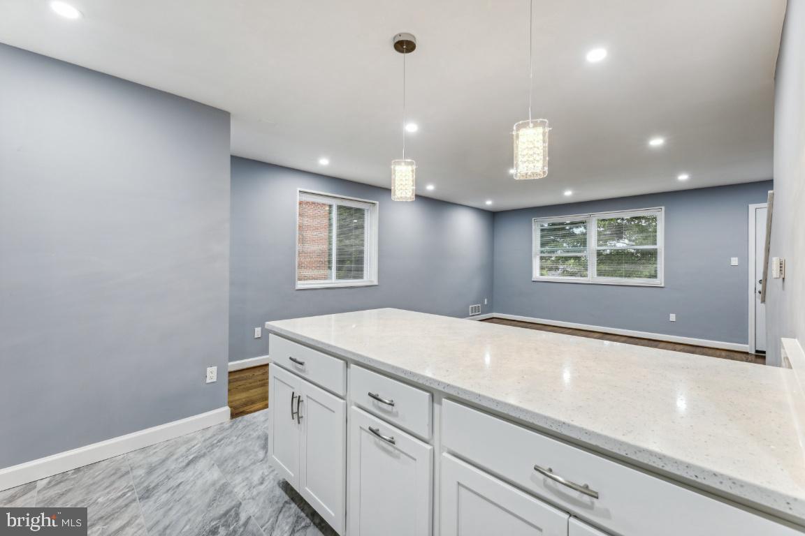 OXON HILL - Residential