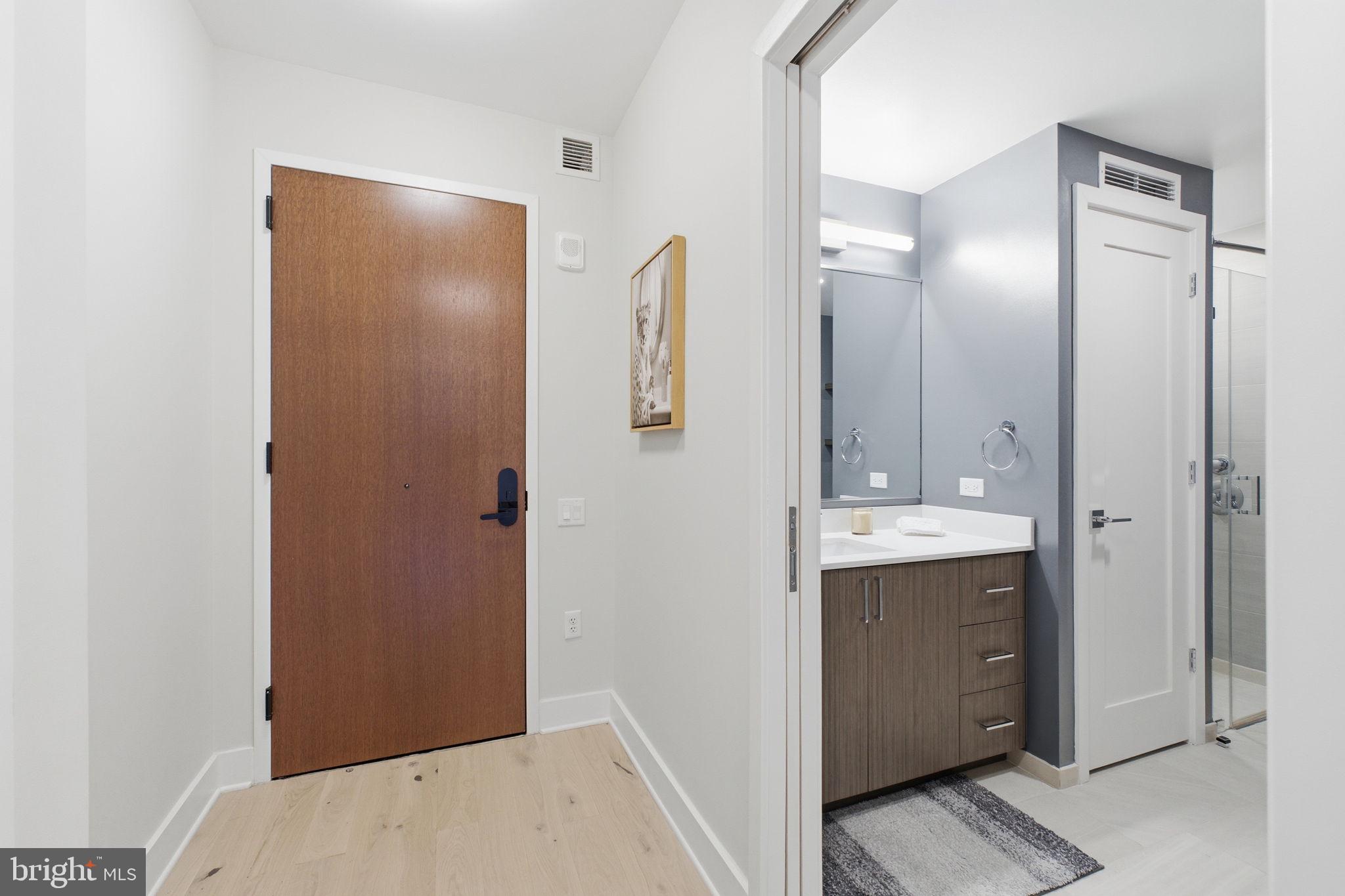 1211 VAN STREET SE 612