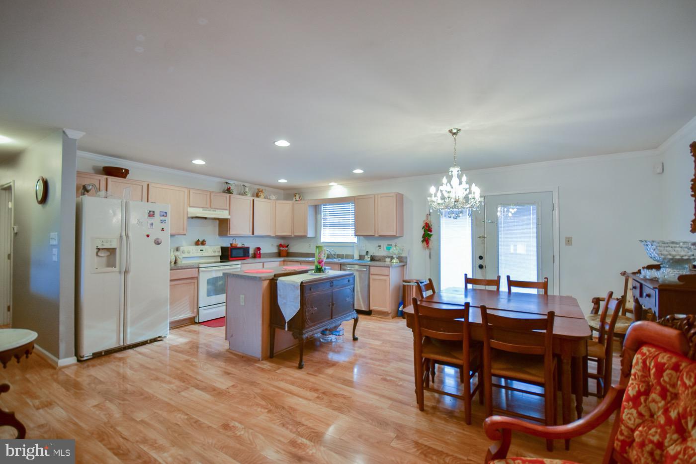 ASHLEY BRIN - Residential