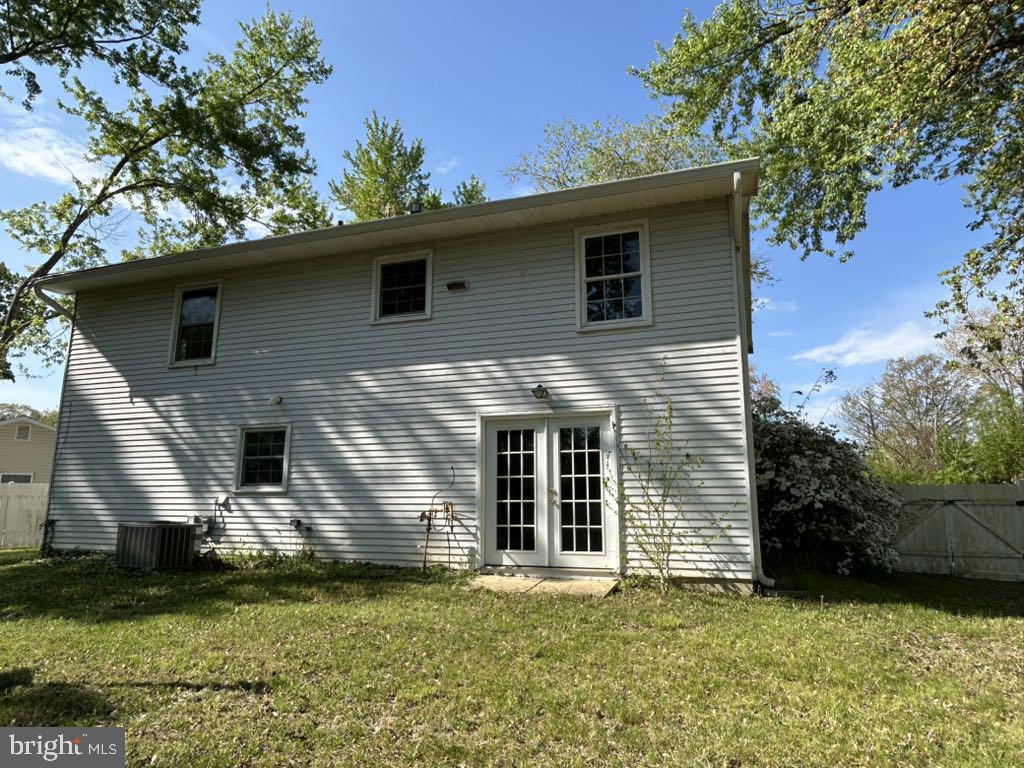 STRAWBERRY HILL EST SUB - Residential