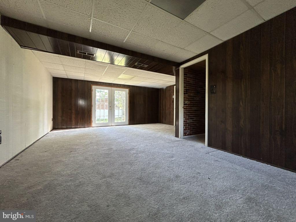 STRAWBERRY HILL EST SUB - Residential