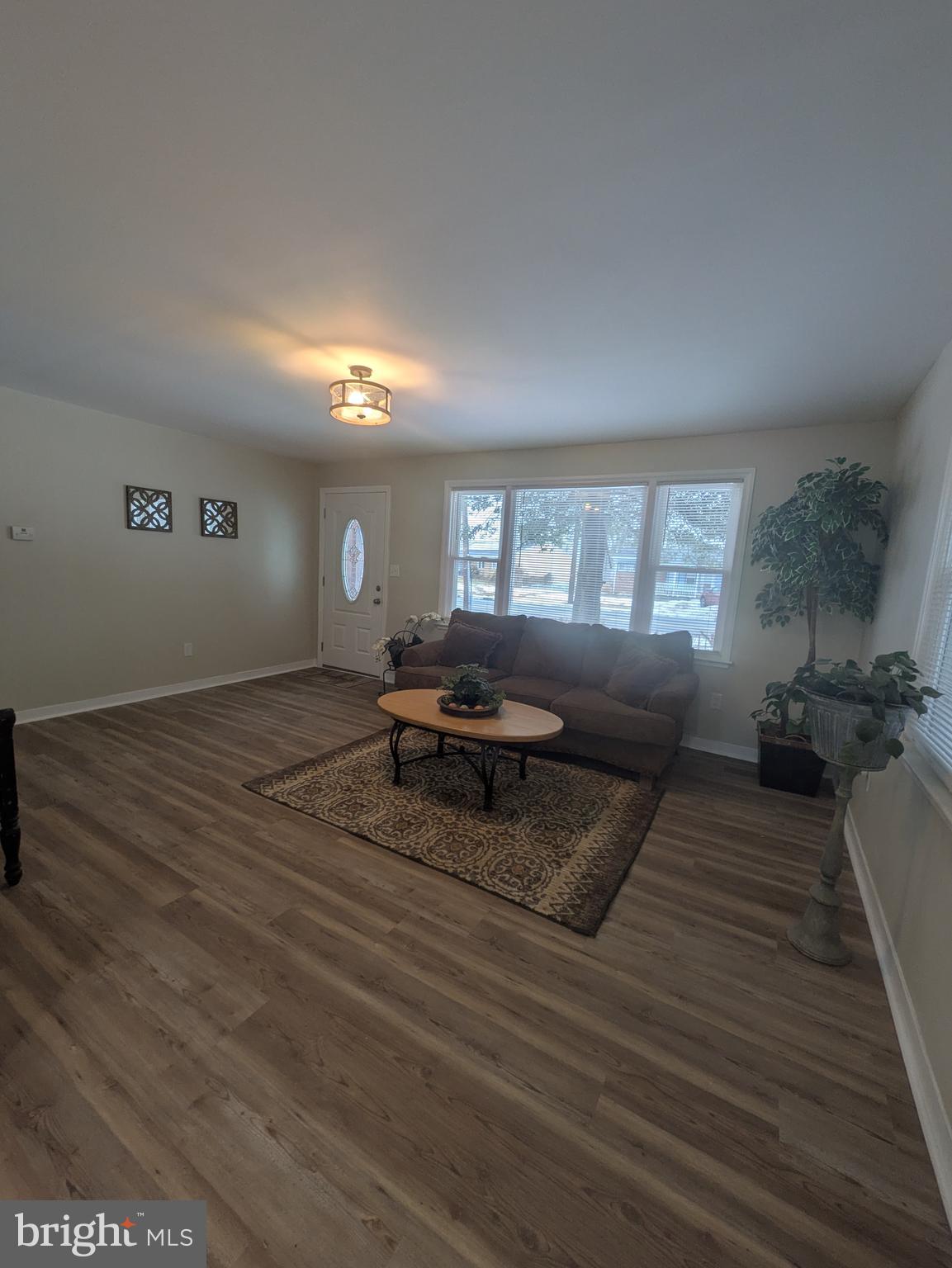 637 W SOMERDALE ROAD