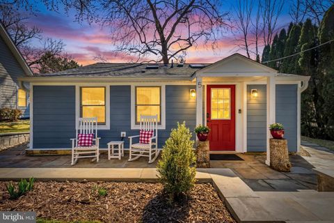 Homes For Sale - 5 Ericsson Road<br/> CABIN JOHN, MD 20818