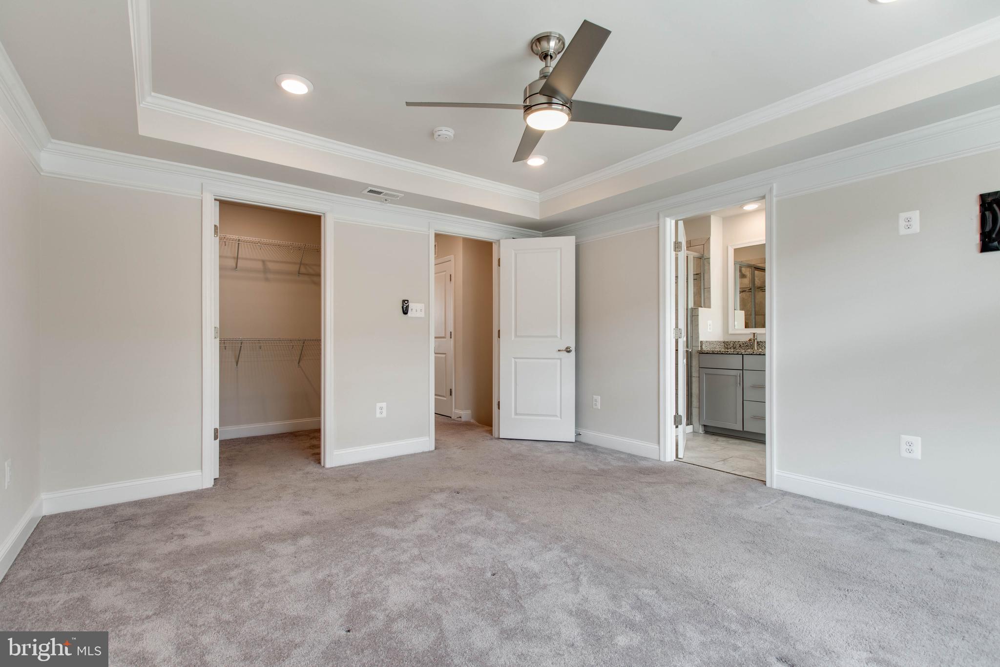 OXFORD SQUARE - Residential Lease