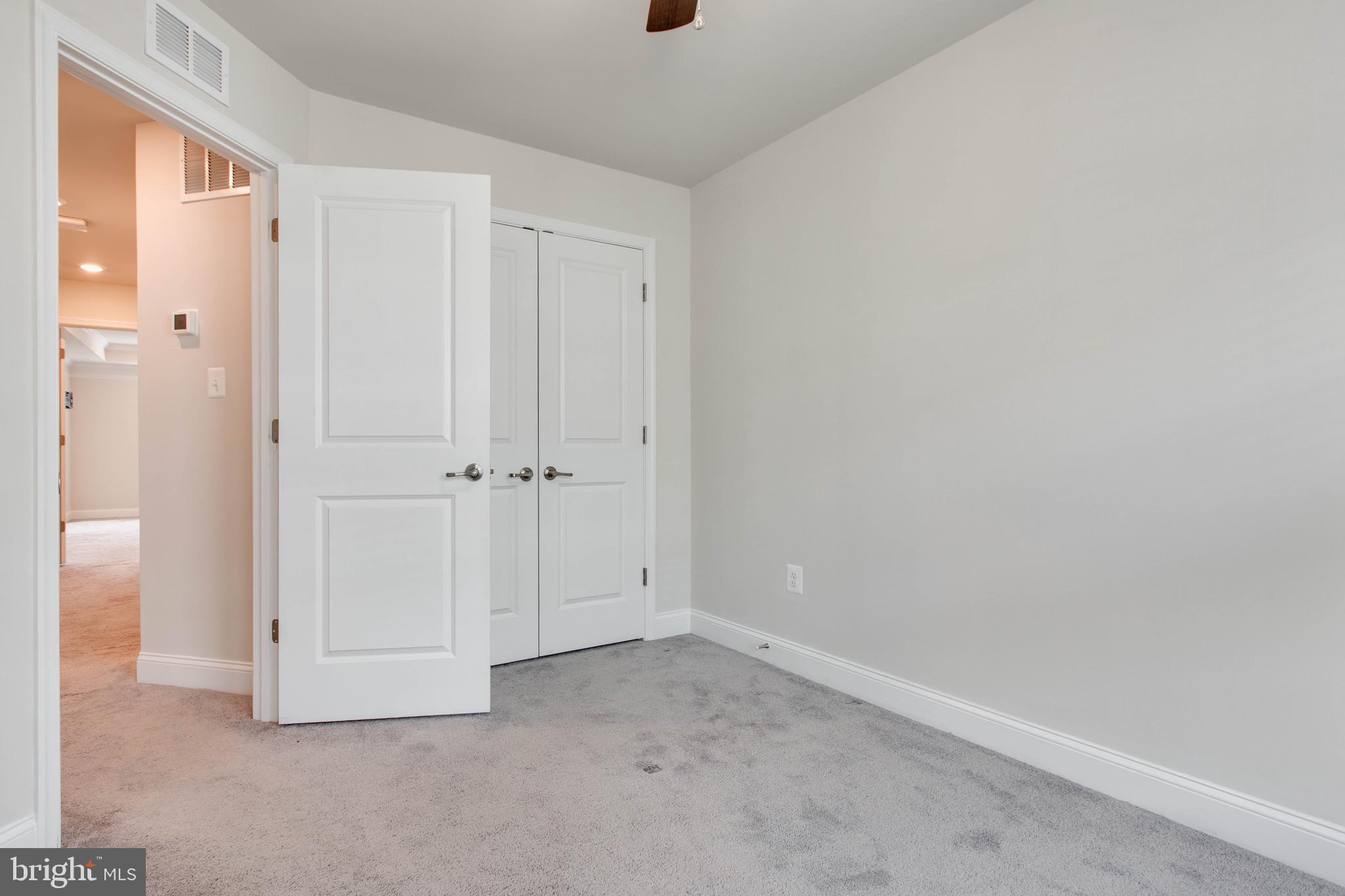 OXFORD SQUARE - Residential Lease