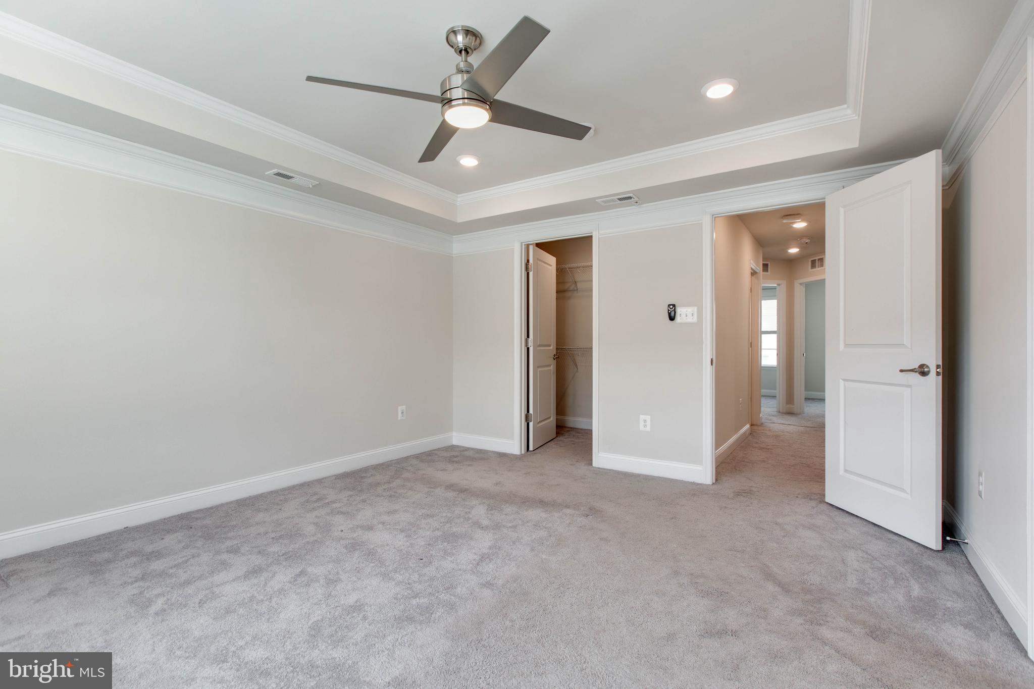 OXFORD SQUARE - Residential Lease