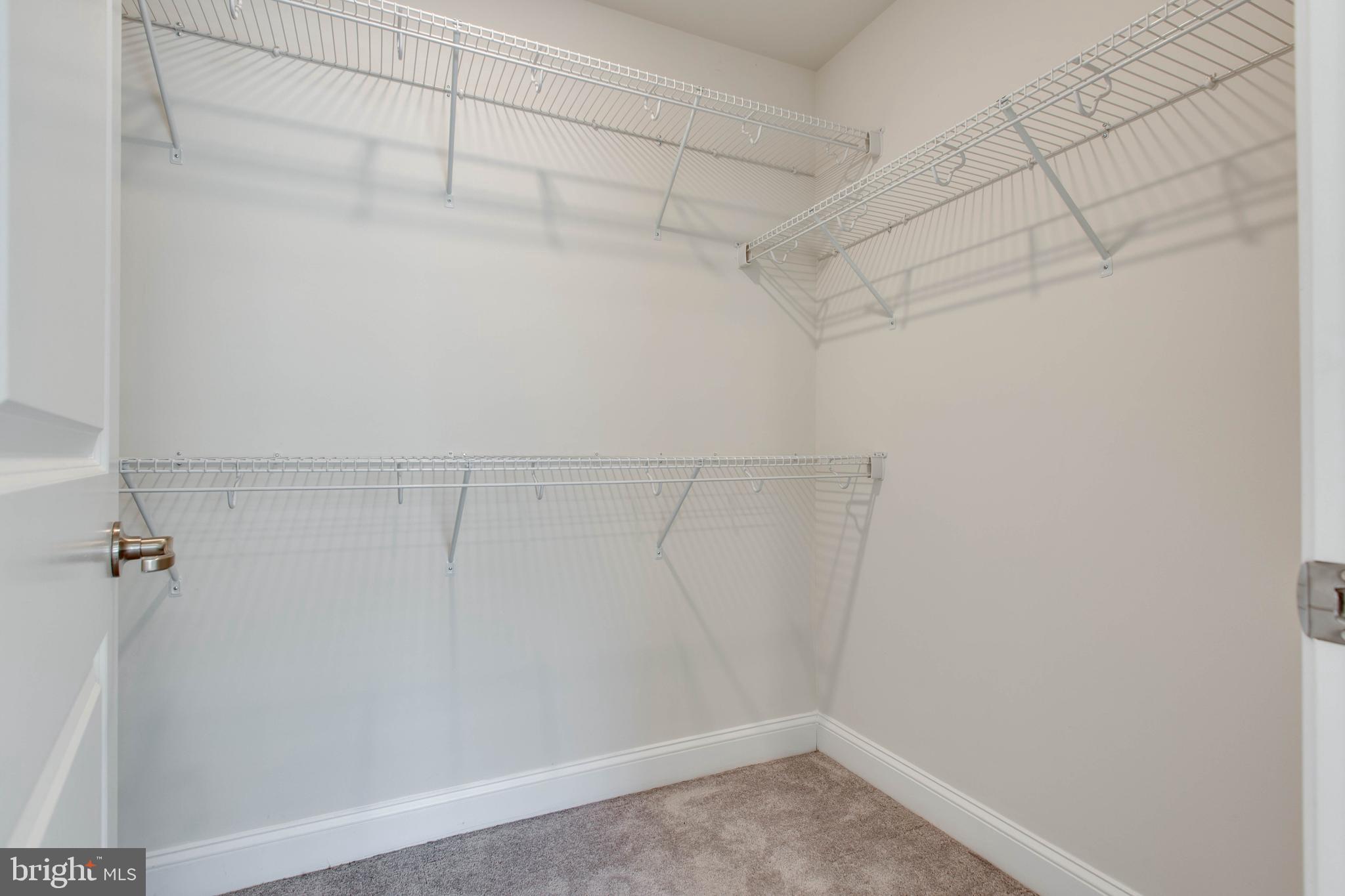 OXFORD SQUARE - Residential Lease