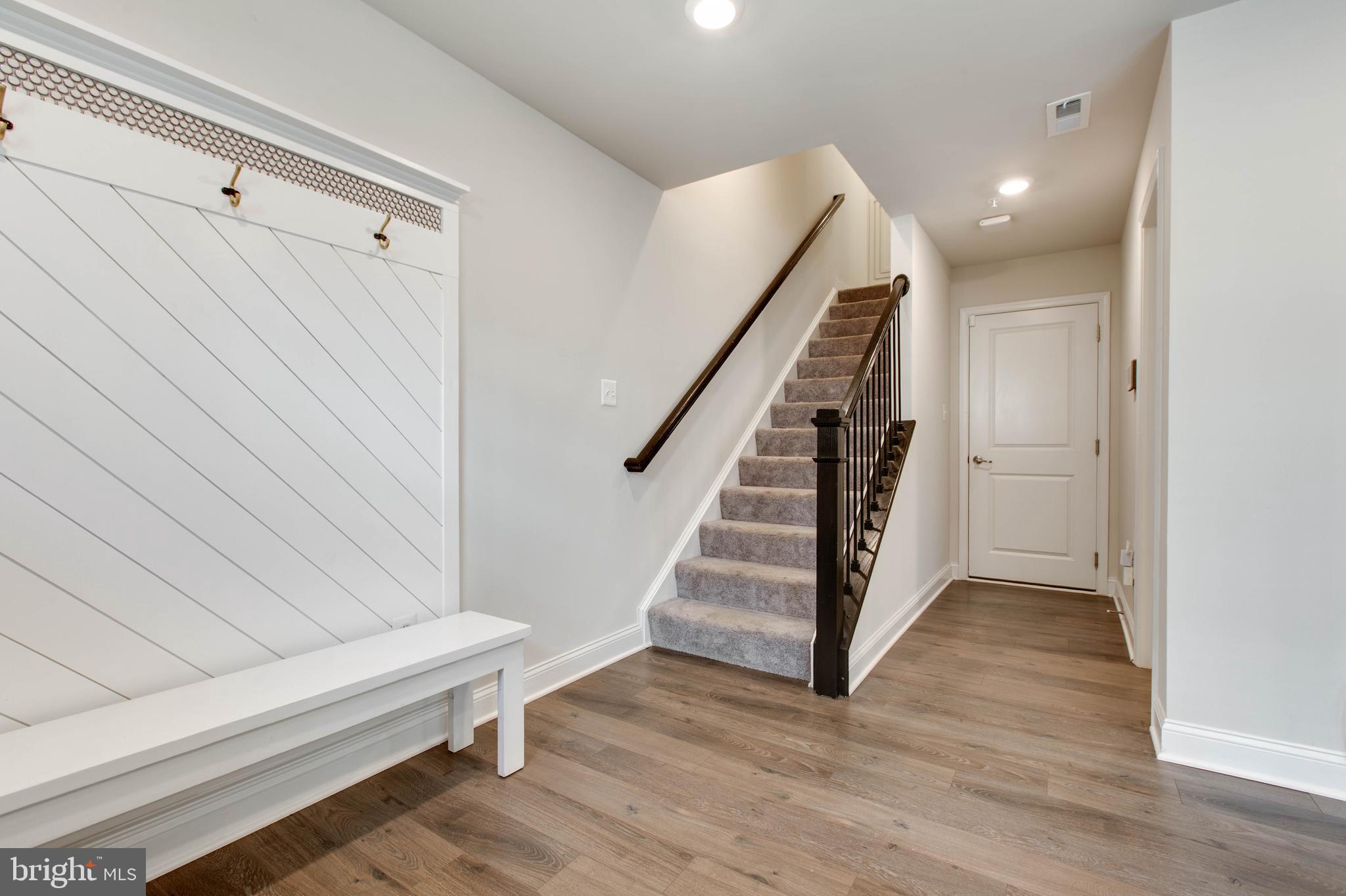 OXFORD SQUARE - Residential Lease