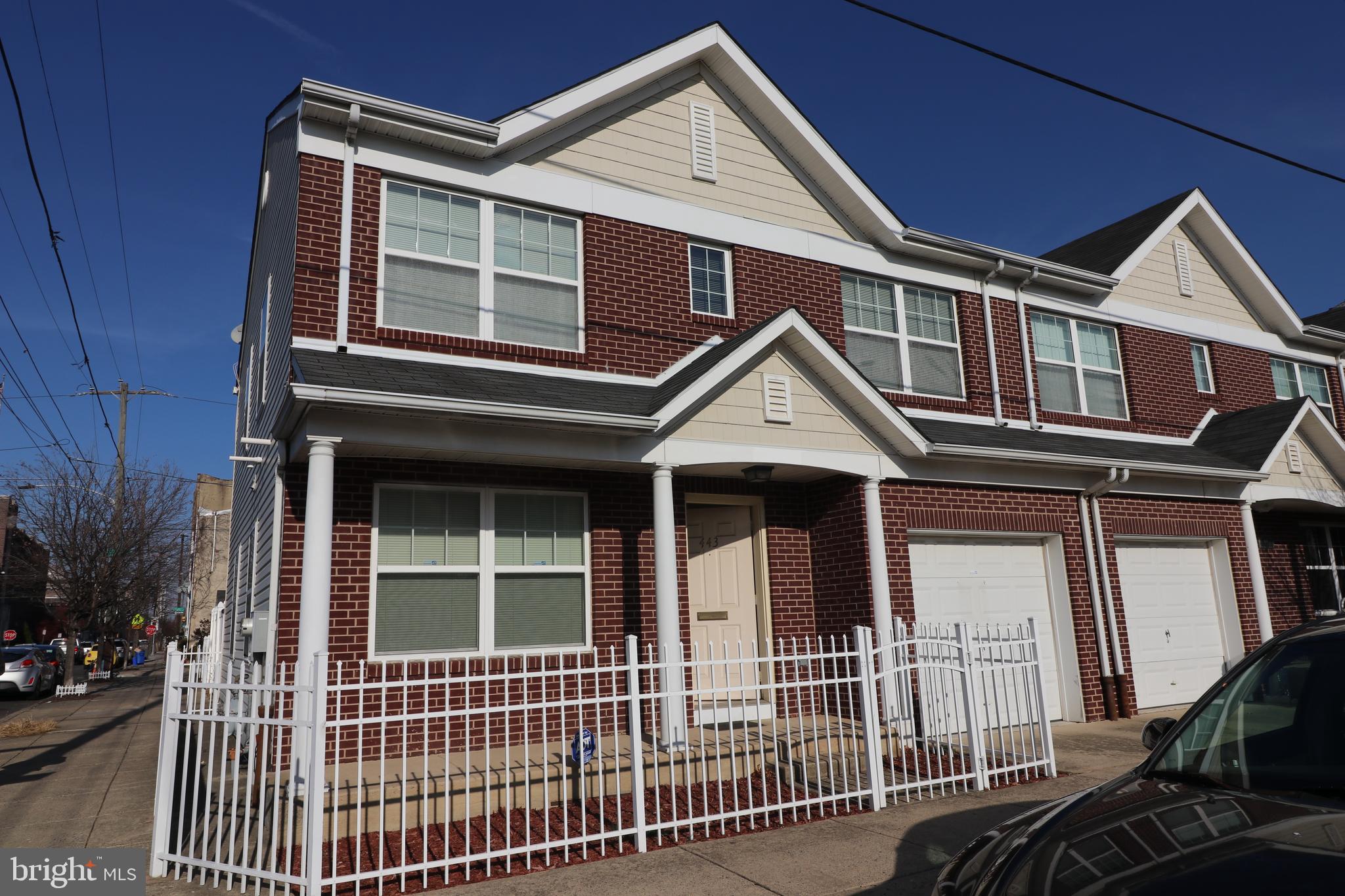 DICKINSON NARROWS - Residential