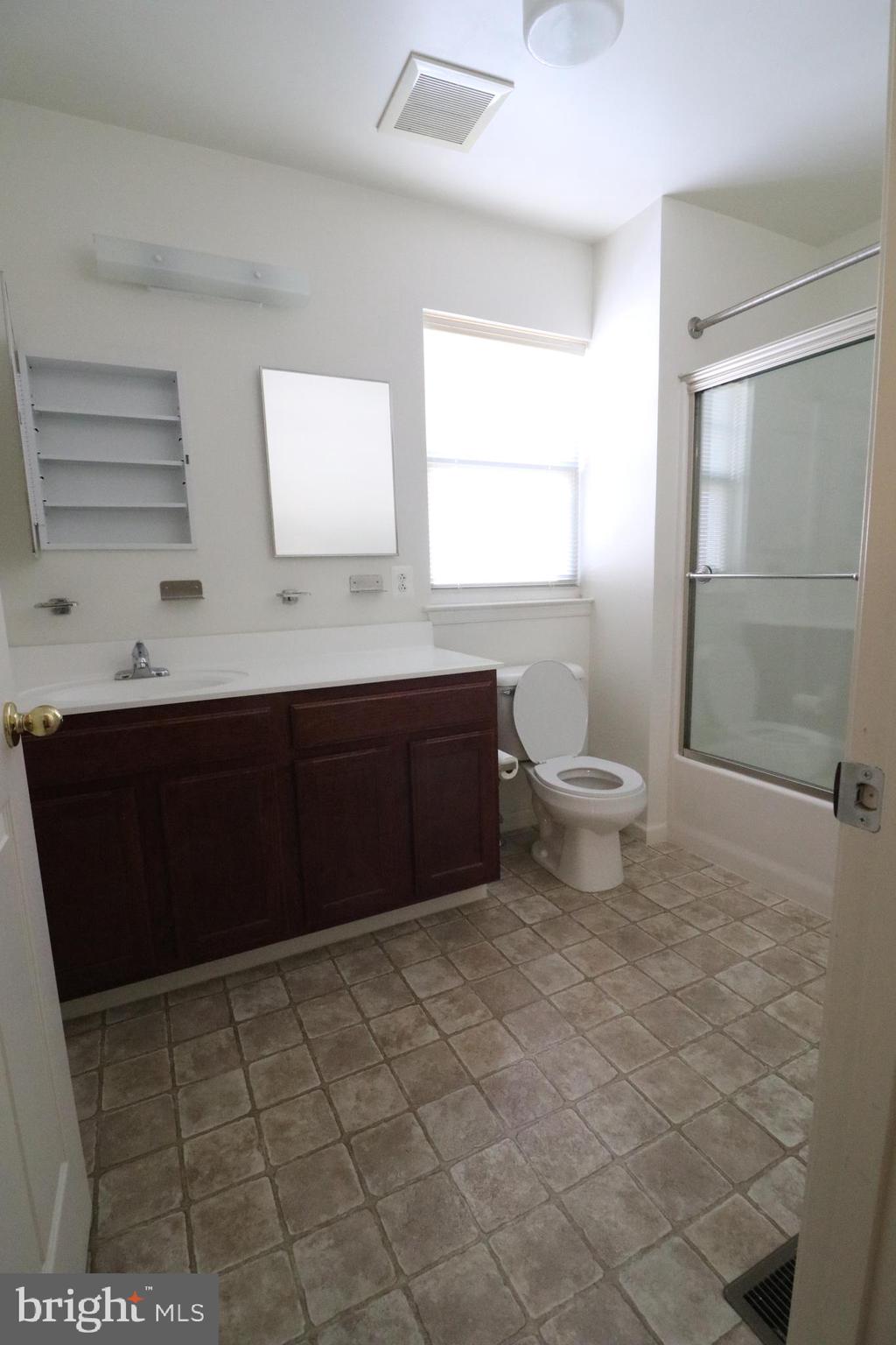 DICKINSON NARROWS - Residential