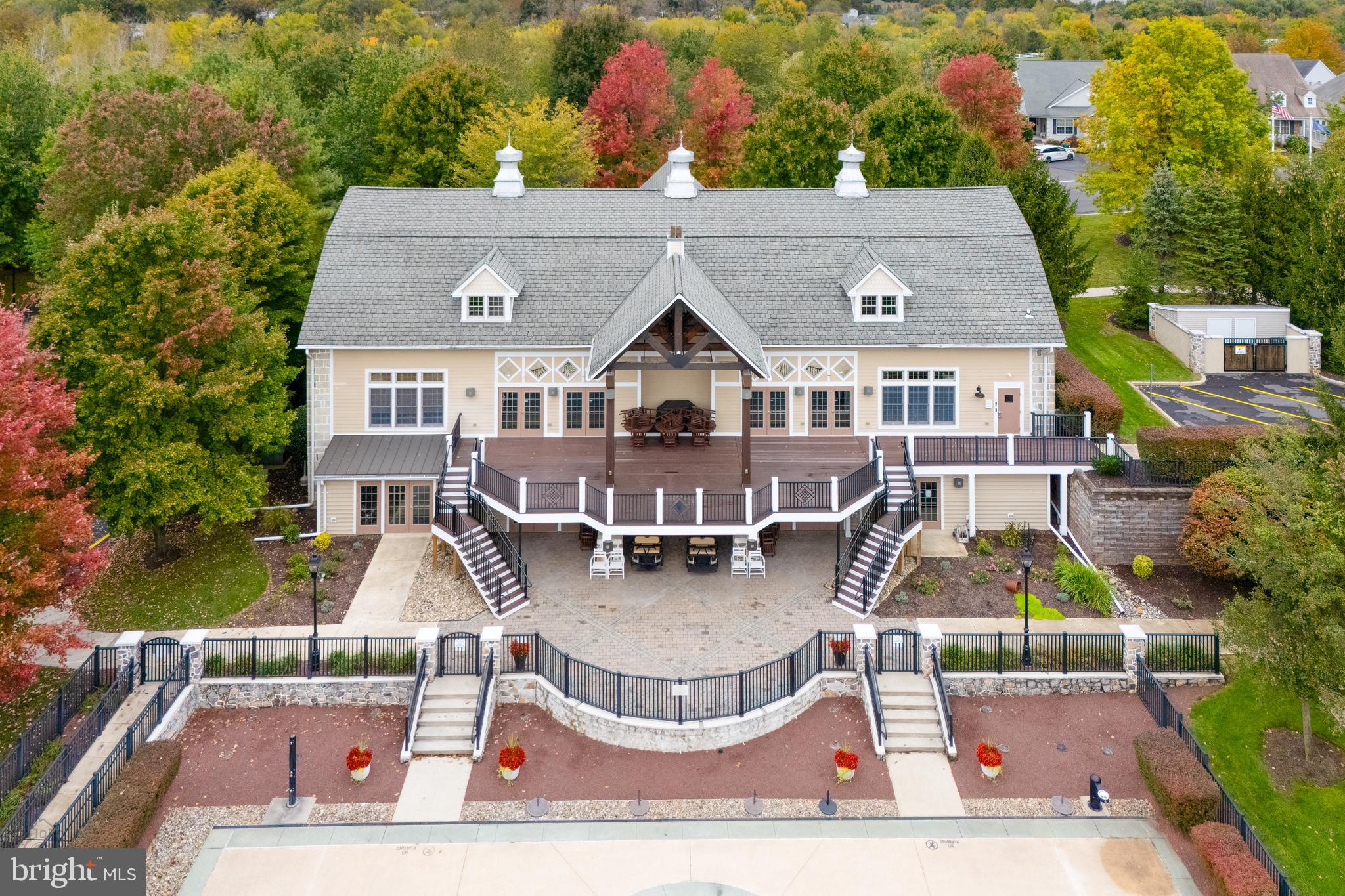 FOUR SEASONS AT FARM - Residential