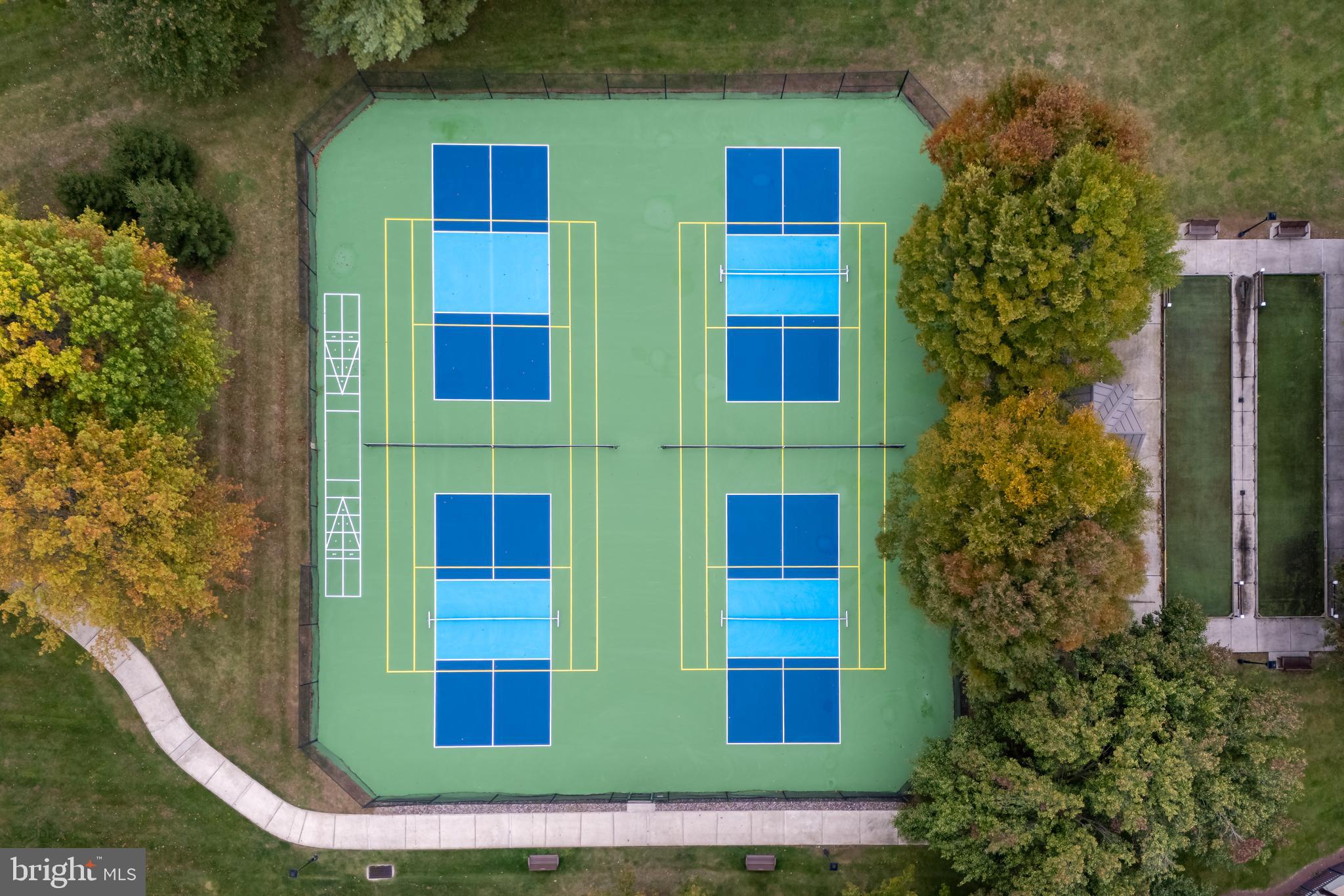 FOUR SEASONS AT FARM - Residential