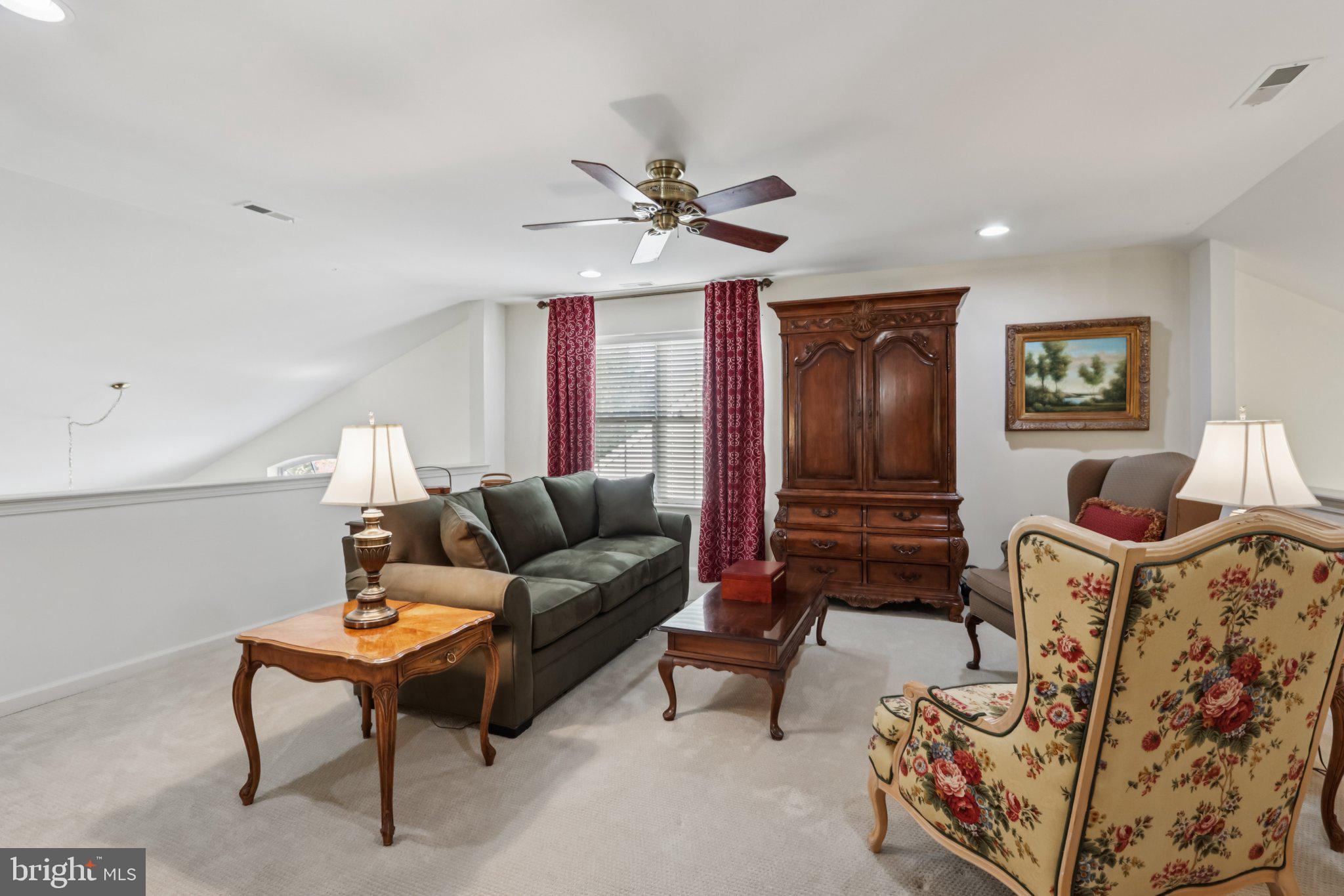 FOUR SEASONS AT FARM - Residential