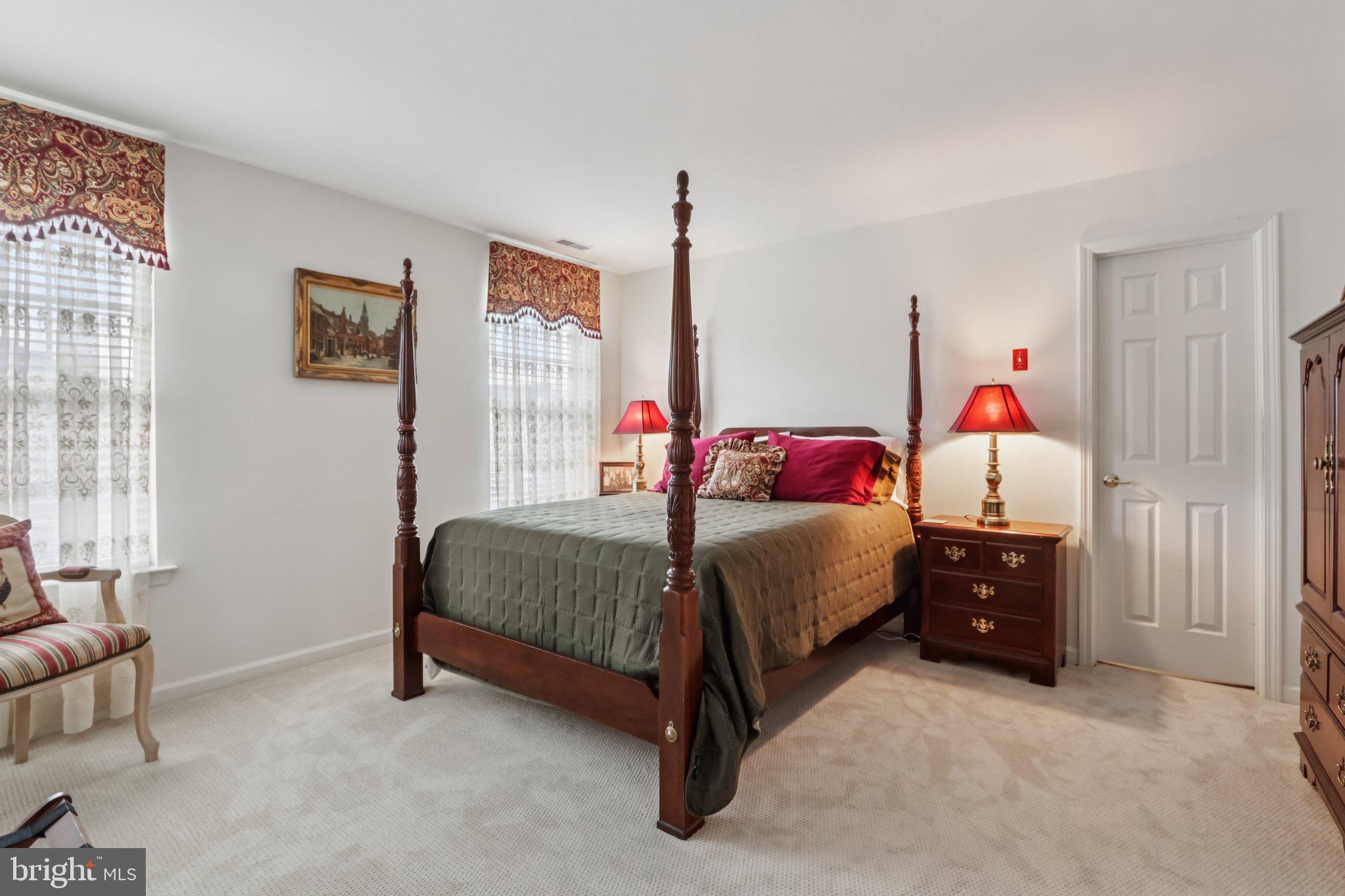 FOUR SEASONS AT FARM - Residential