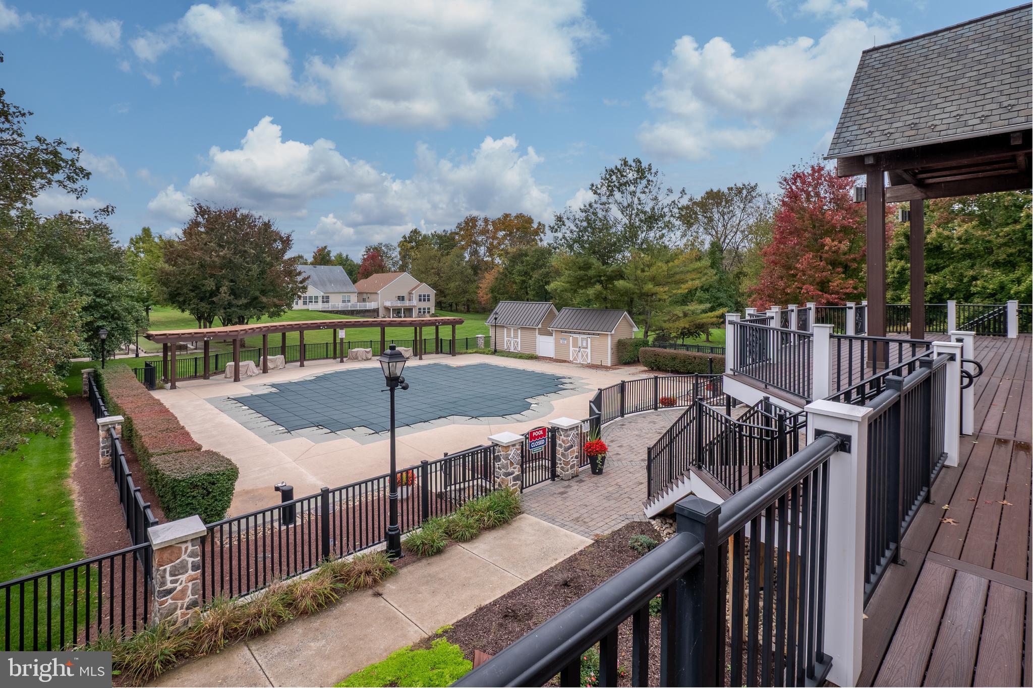 FOUR SEASONS AT FARM - Residential